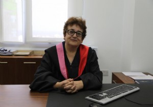 Dekan Canikliolu dan  5 Nisan Avukatlar gn Mesaj
